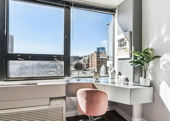 Дом отдыха Mich Ave Downtown Grant Park, Museums 2bd-2ba #5 Чикаго