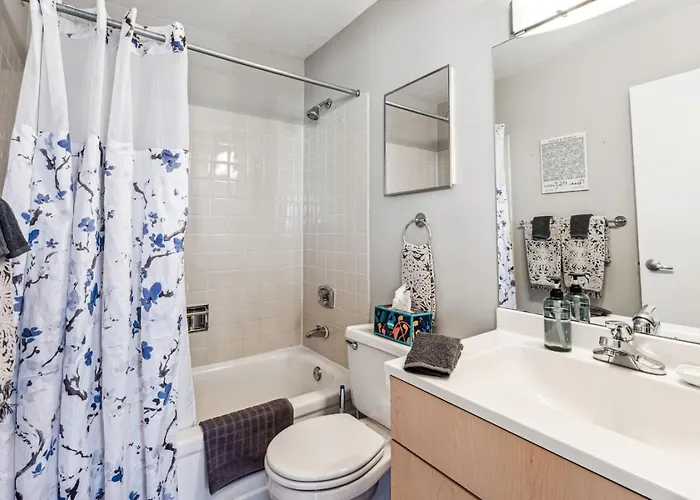 Дом отдыха Mich Ave Downtown Grant Park, Museums 2bd-2ba #5 Чикаго